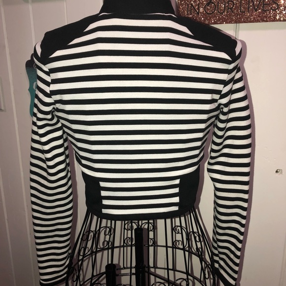 Fashion Jacket - Picture 3 of 5